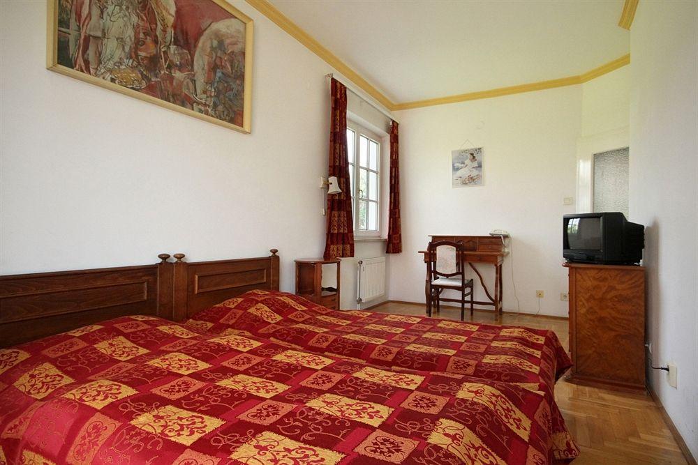 Villa Korda Boedapest Buitenkant foto